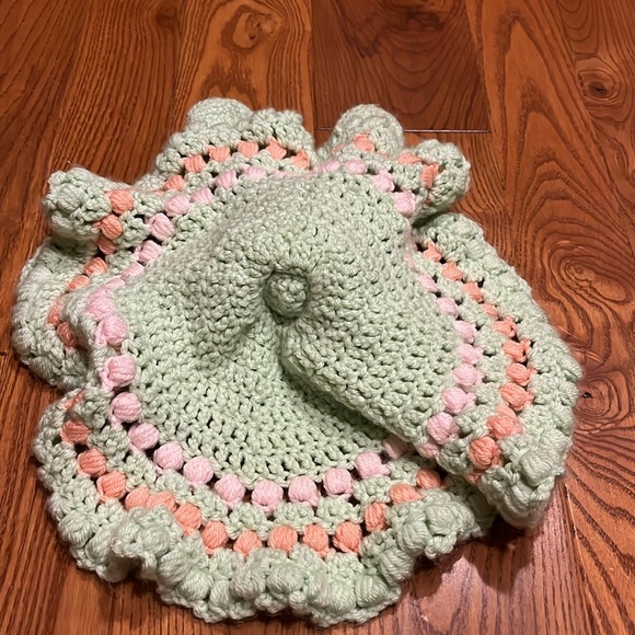 Handmade crocheted bunny baby security blanket - Picture 5 of 9